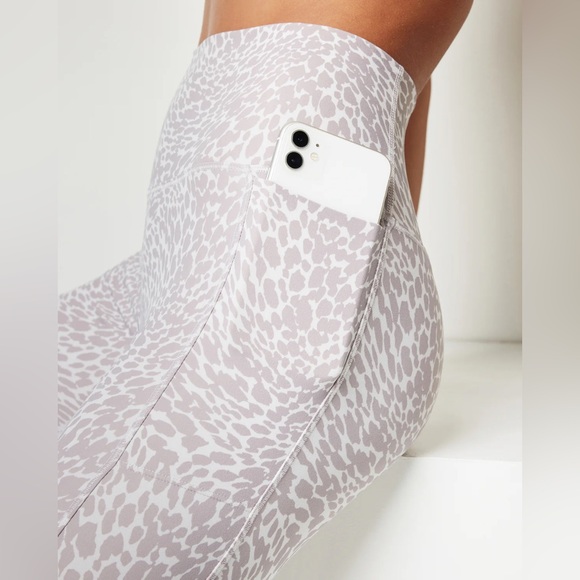 Vuori Studio Pocket Legging size XS - Picture 4 of 10